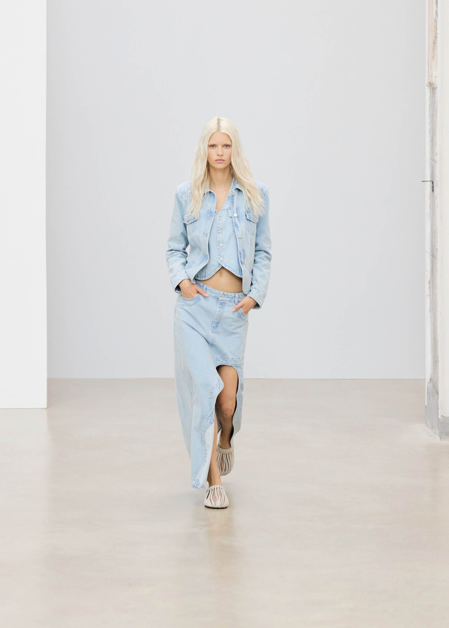 Carmina Light Blue Denim Skirt - Image 2