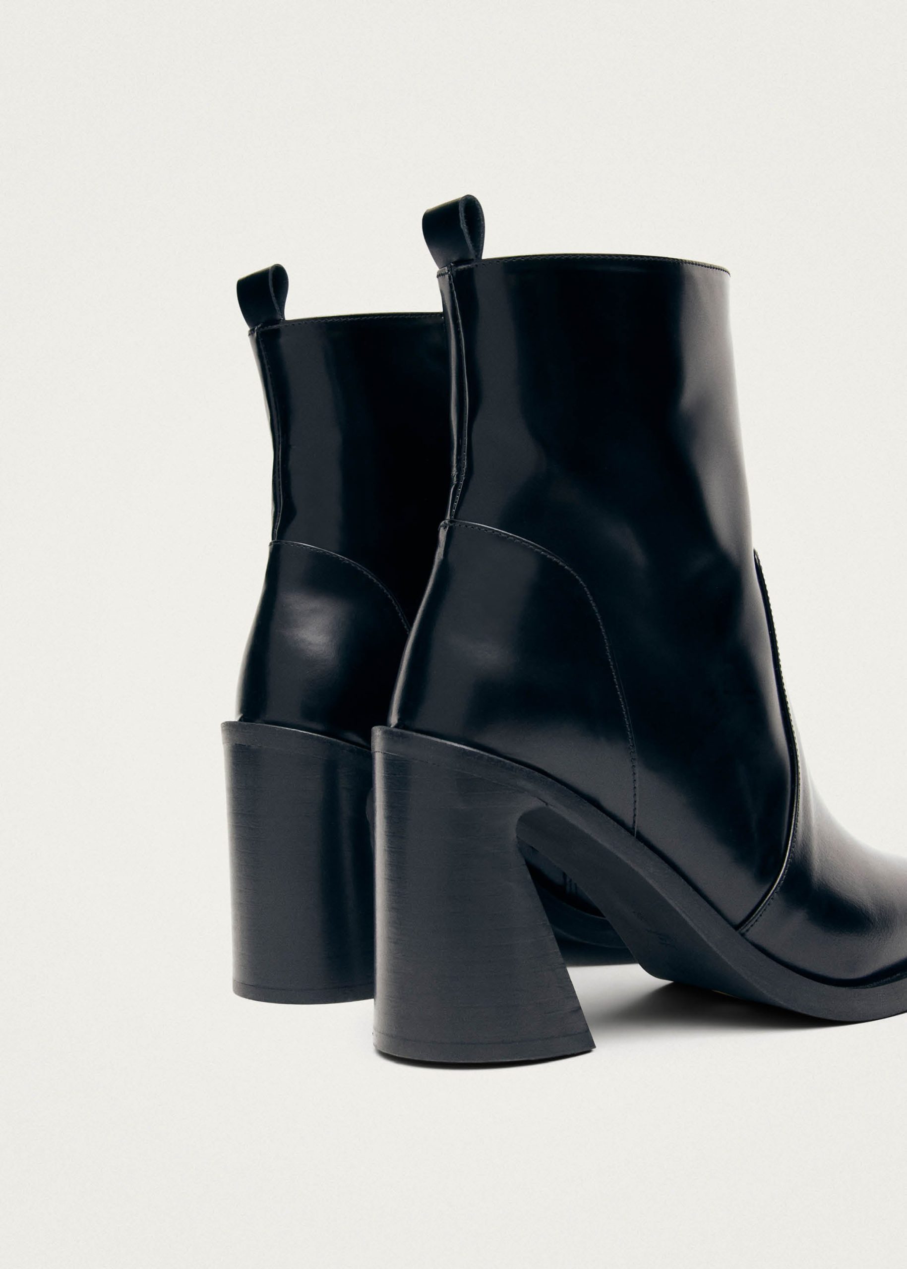 Haylo Black Leather Ankle Boots - Image 6