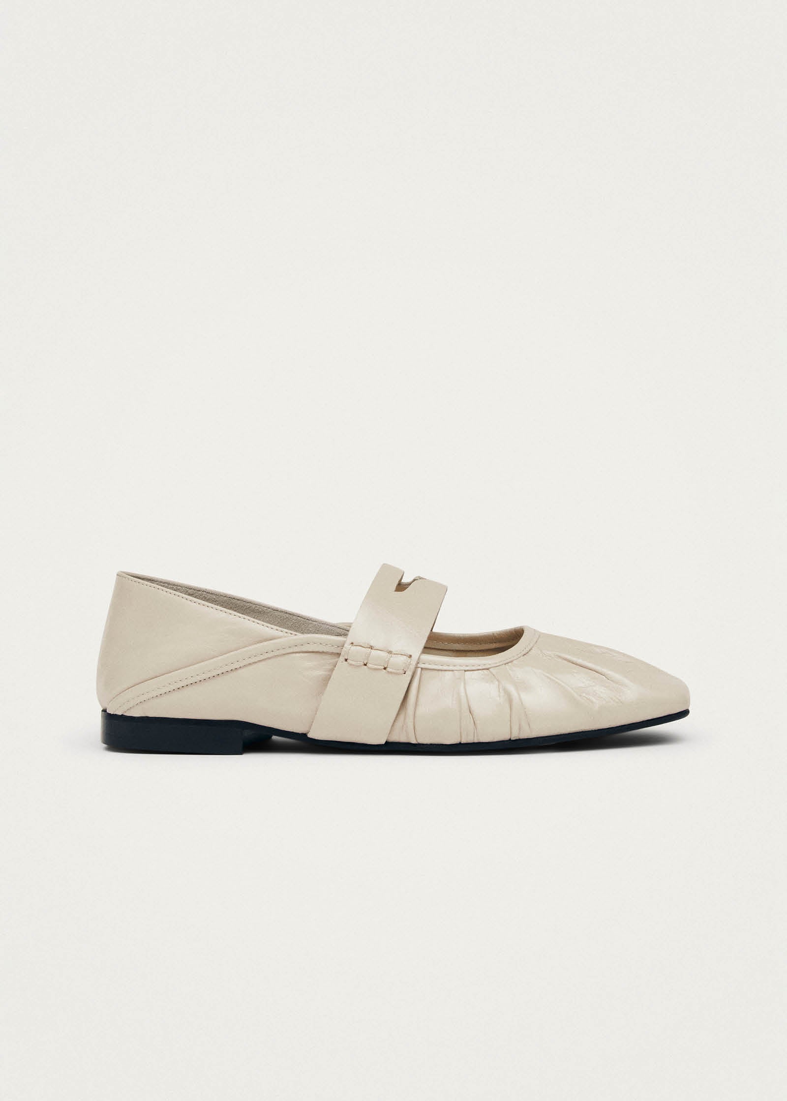 Bargo Cream Leather Ballet Flats