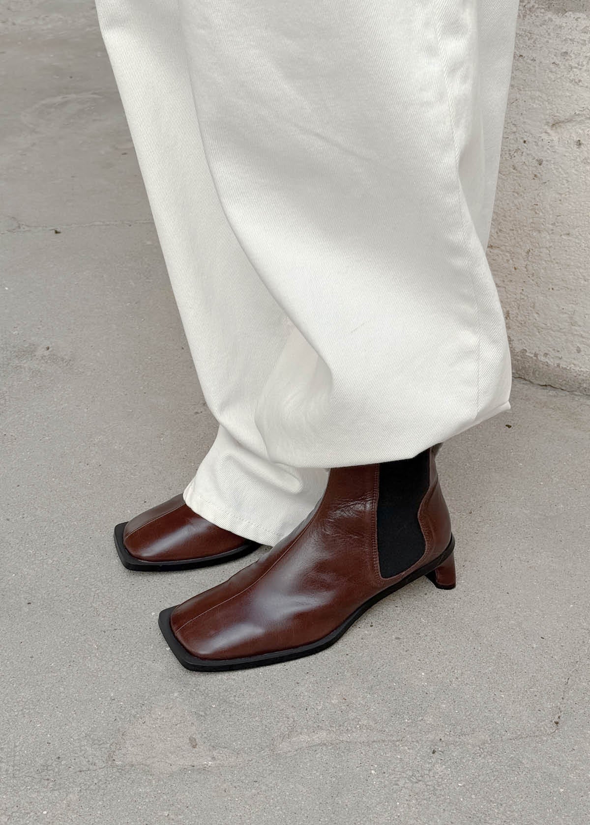 Elowen Rift Dark Chocolate Leather Boots - Image 2